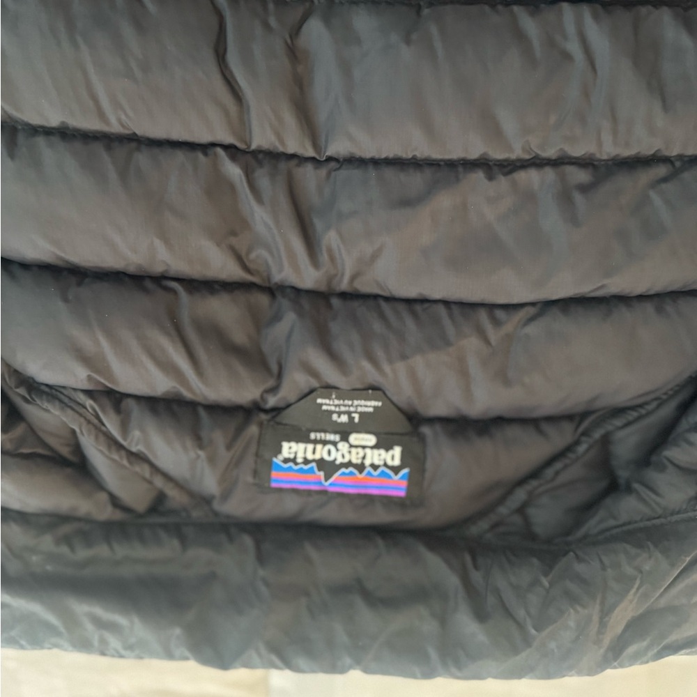 Patagonia Black Quilted Down Vest - Women's - Picture 4 of 6